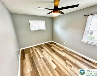 1573 Luzerne Street - Photo Thumbnail 10