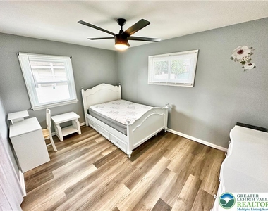 1573 Luzerne Street - Photo Thumbnail 11