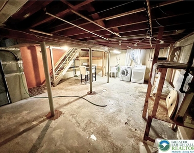 1573 Luzerne Street - Photo Thumbnail 13