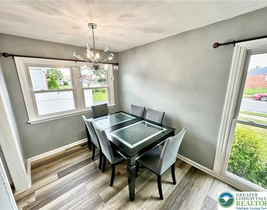 1573 Luzerne Street - Photo Thumbnail 5