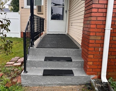 1573 Luzerne Street - Photo Thumbnail 2