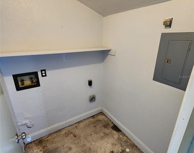 9563 Lynn Lane - Photo Thumbnail 15