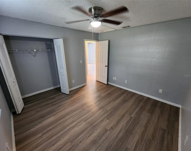 9563 Lynn Lane - Photo Thumbnail 9
