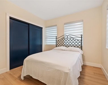 6910 N Brevard Avenue - Photo Thumbnail 15