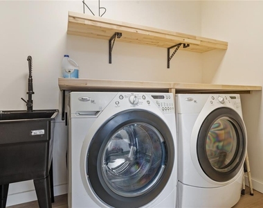 6910 N Brevard Avenue - Photo Thumbnail 19