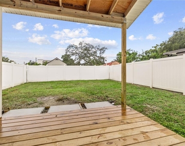 6910 N Brevard Avenue - Photo Thumbnail 17