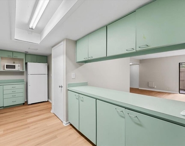 7903 Cedar Drive - Photo Thumbnail 10