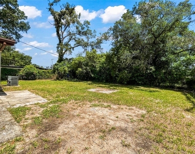 4523 Dolphin Drive - Photo Thumbnail 15