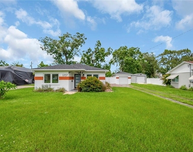 1207 W Adalee Street - Photo Thumbnail 2