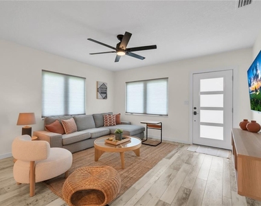 1207 W Adalee Street - Photo Thumbnail 5