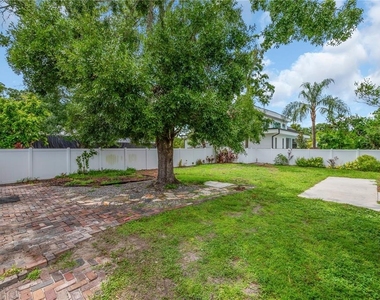1207 W Adalee Street - Photo Thumbnail 17