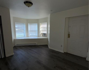 1039 Mechanic Street - Photo Thumbnail 6