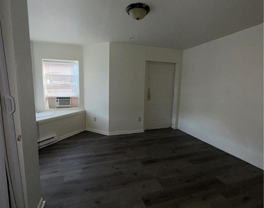 1039 Mechanic Street - Photo Thumbnail 4
