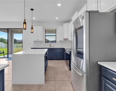 5052 Ivory Stone Drive - Photo Thumbnail 12