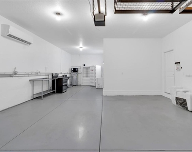 5052 Ivory Stone Drive - Photo Thumbnail 16