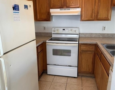 5180 Sunridge Palms Drive - Photo Thumbnail 10