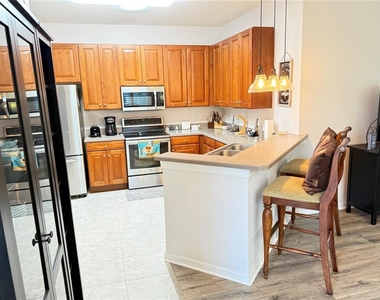 2052 Inverness Greens Drive - Photo Thumbnail 6