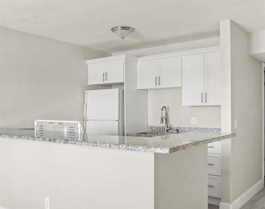 9105 W Hillsborough Avenue - Photo Thumbnail 17