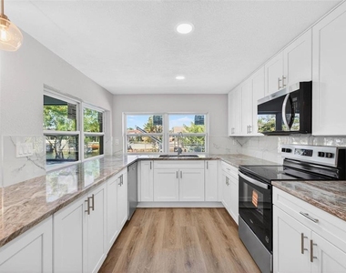 4349 Rudder Way - Photo Thumbnail 5
