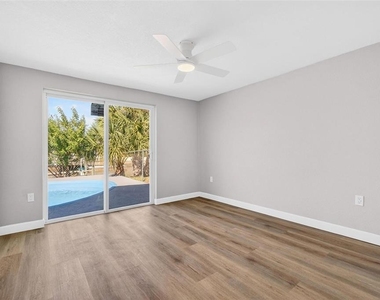 4349 Rudder Way - Photo Thumbnail 16