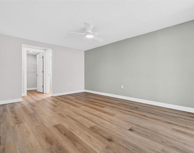 4349 Rudder Way - Photo Thumbnail 12