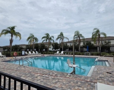 9659 Pembrooke Pines Drive - Photo Thumbnail 17