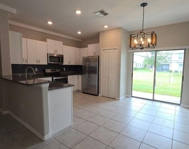 9659 Pembrooke Pines Drive - Photo Thumbnail 1