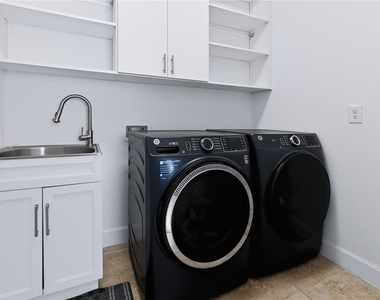 3219 Woodland Brook Way - Photo Thumbnail 36