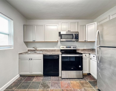 5809 Michigan Avenue - Photo Thumbnail 6