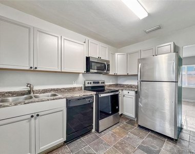 5809 Michigan Avenue - Photo Thumbnail 5