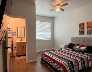 1935 Oxnard Court - Photo Thumbnail 4