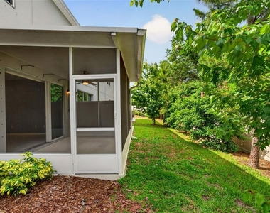 6425 Fairmont Lane - Photo Thumbnail 24