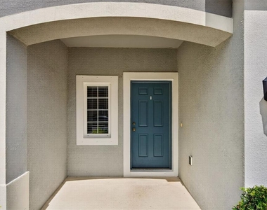 6425 Fairmont Lane - Photo Thumbnail 6