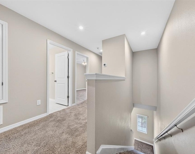 6425 Fairmont Lane - Photo Thumbnail 31