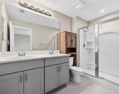 6425 Fairmont Lane - Photo Thumbnail 38