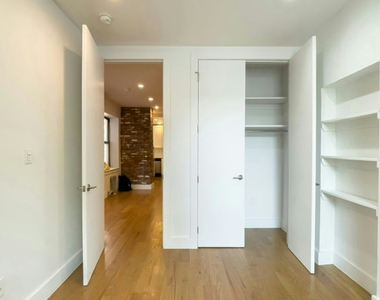 115 Carlton Avenue - Photo Thumbnail 5