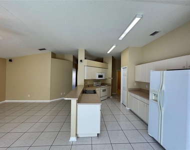 4707 Ramshead Drive - Photo Thumbnail 12