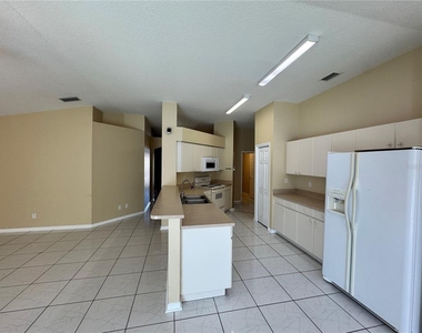 4707 Ramshead Drive - Photo Thumbnail 11
