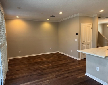 11543 Fountainhead Drive - Photo Thumbnail 2