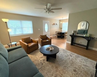 2202 Clubhouse Drive - Photo Thumbnail 7