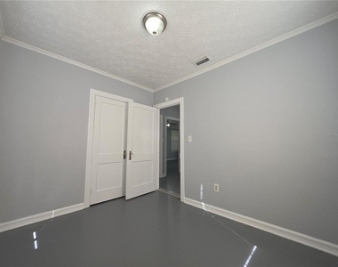 1236 W 9th Street - Photo Thumbnail 5