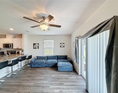 1303 Tallowwood Lane - Photo Thumbnail 4