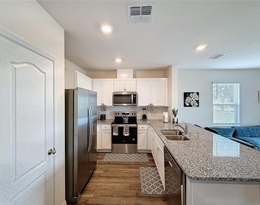 1303 Tallowwood Lane - Photo Thumbnail 2
