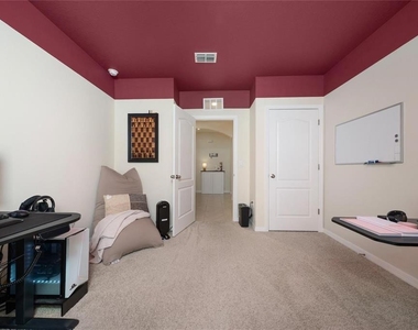 1687 Park Side Avenue - Photo Thumbnail 17