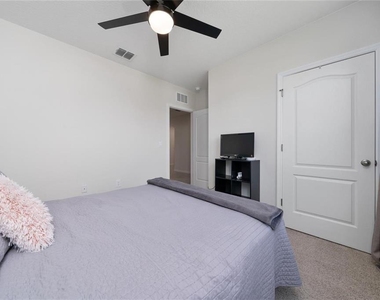 1687 Park Side Avenue - Photo Thumbnail 15