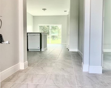 746 Camel Court - Photo Thumbnail 2