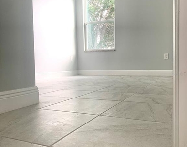 746 Camel Court - Photo Thumbnail 16