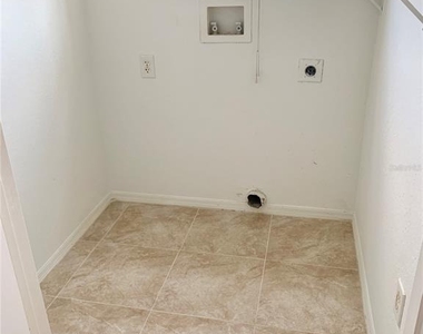 2201 Key West Court - Photo Thumbnail 4