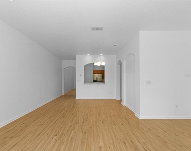 3006 Thornton Drive - Photo Thumbnail 13
