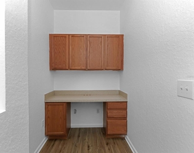 3006 Thornton Drive - Photo Thumbnail 24